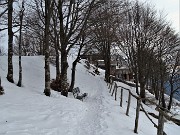 84 Il Sacrario posto sulla cima del Monte Tesoro (1432 m)